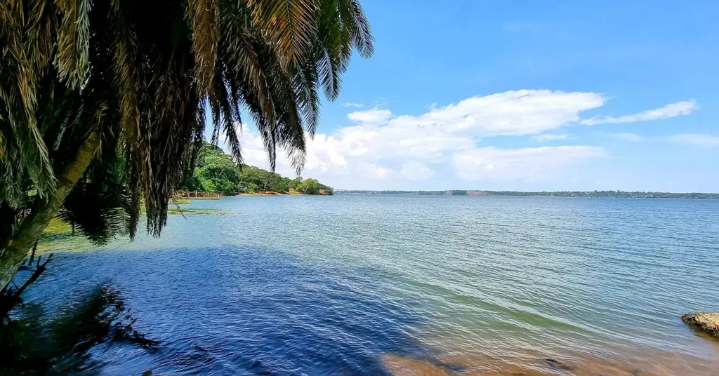 Uganda, Lacul Victoria - Marian Adventures