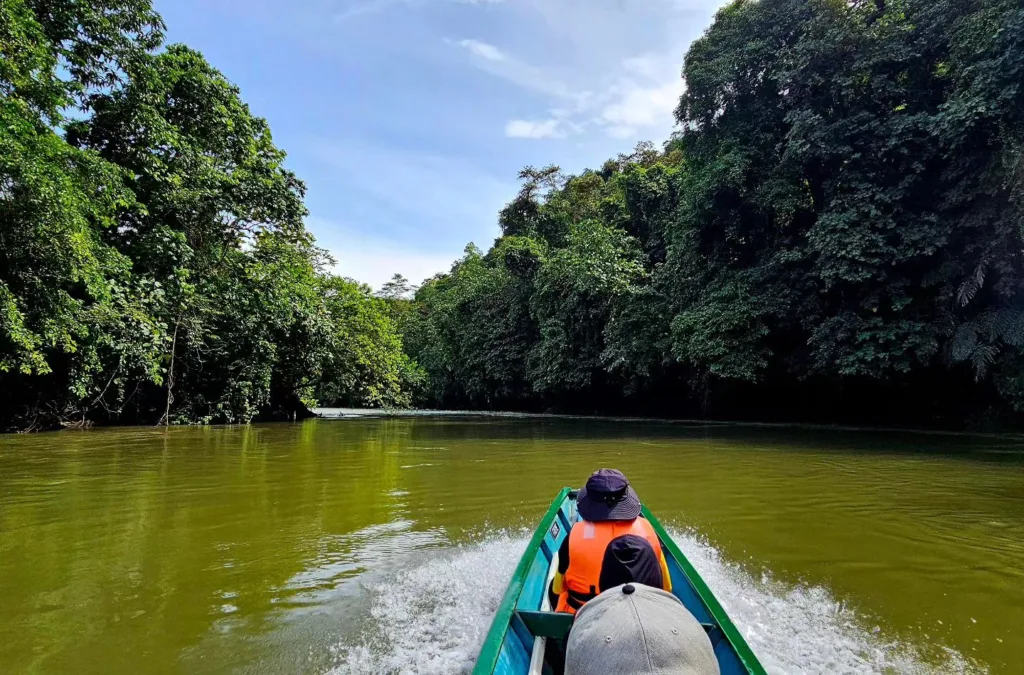 Brunei - Borneo - Marian Adventures